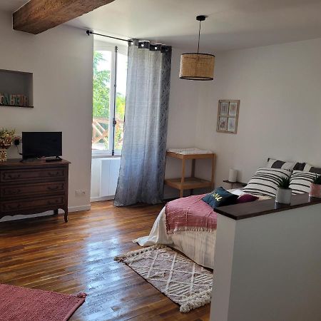 Le Moulin De Cutesson O Dela Du M Bed & Breakfast Villenauxe ภายนอก รูปภาพ