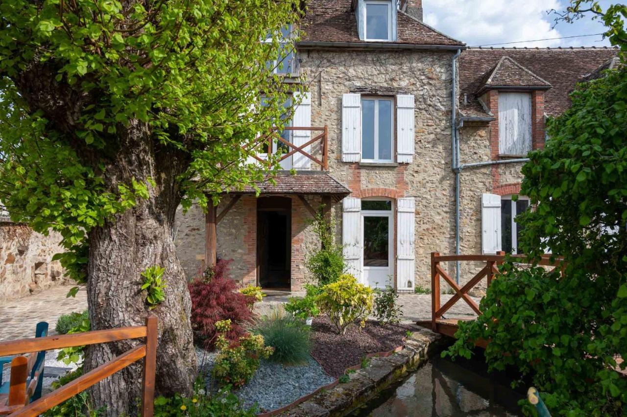 Le Moulin De Cutesson O Dela Du M Bed & Breakfast Villenauxe ภายนอก รูปภาพ