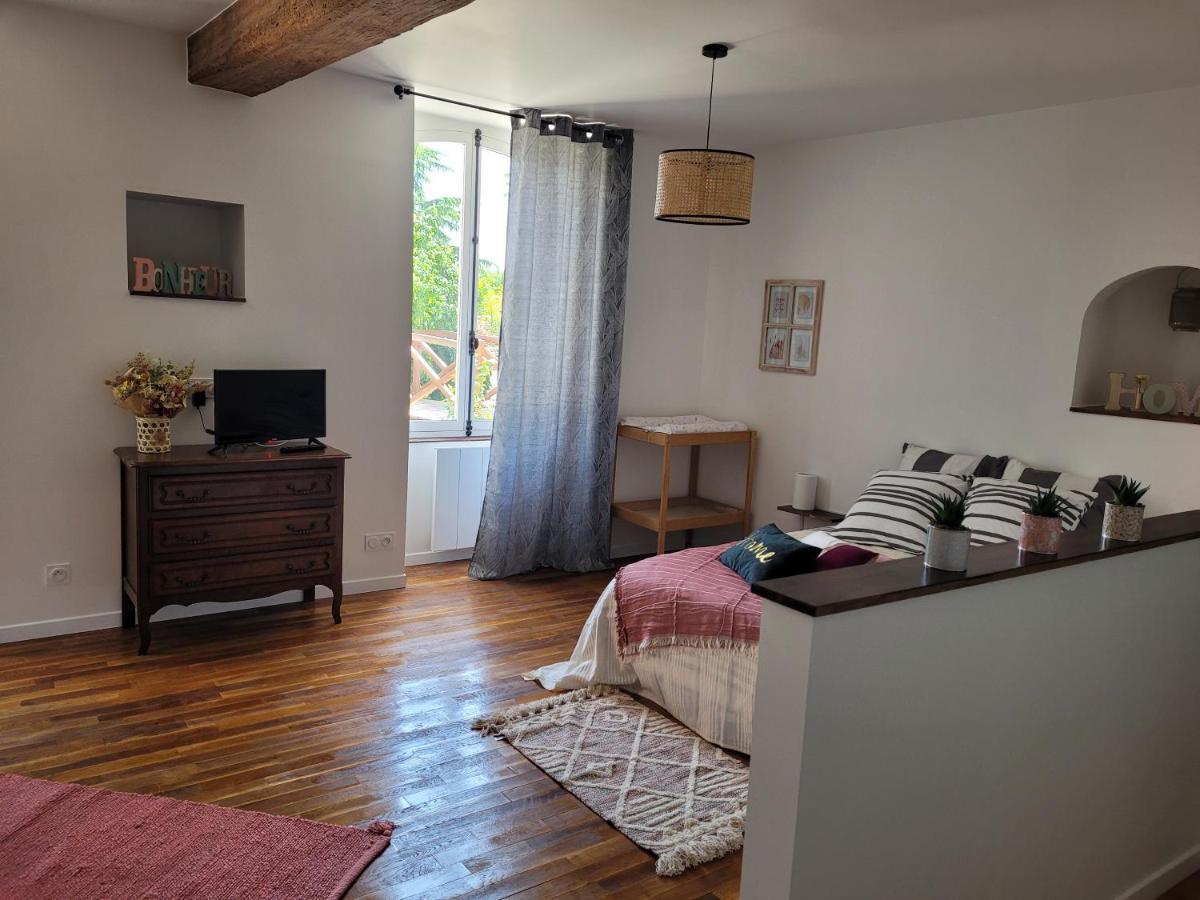 Le Moulin De Cutesson O Dela Du M Bed & Breakfast Villenauxe ภายนอก รูปภาพ